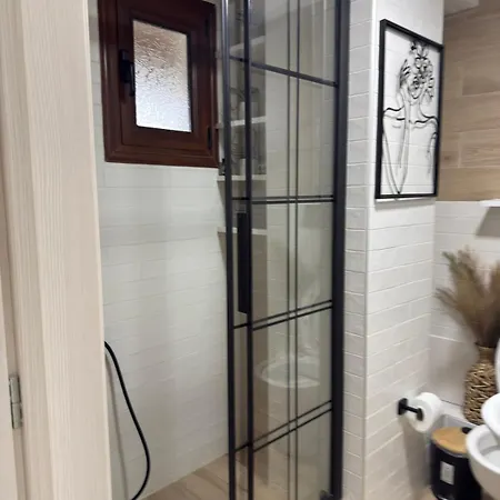 Julie's كالافريتا