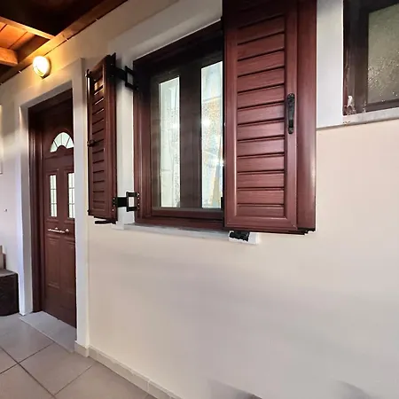 Julie's كالافريتا