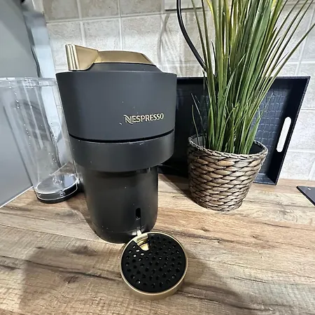 Julie's * كالافريتا